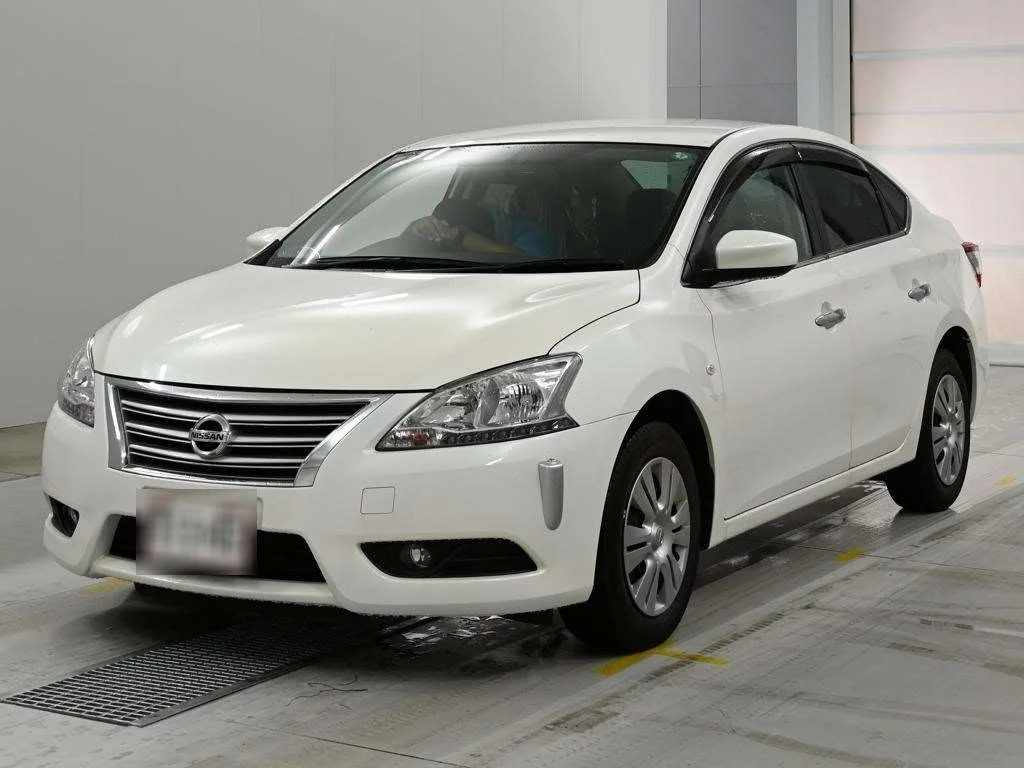 Nissan BLUEBIRD SYLPHY TB17 2018